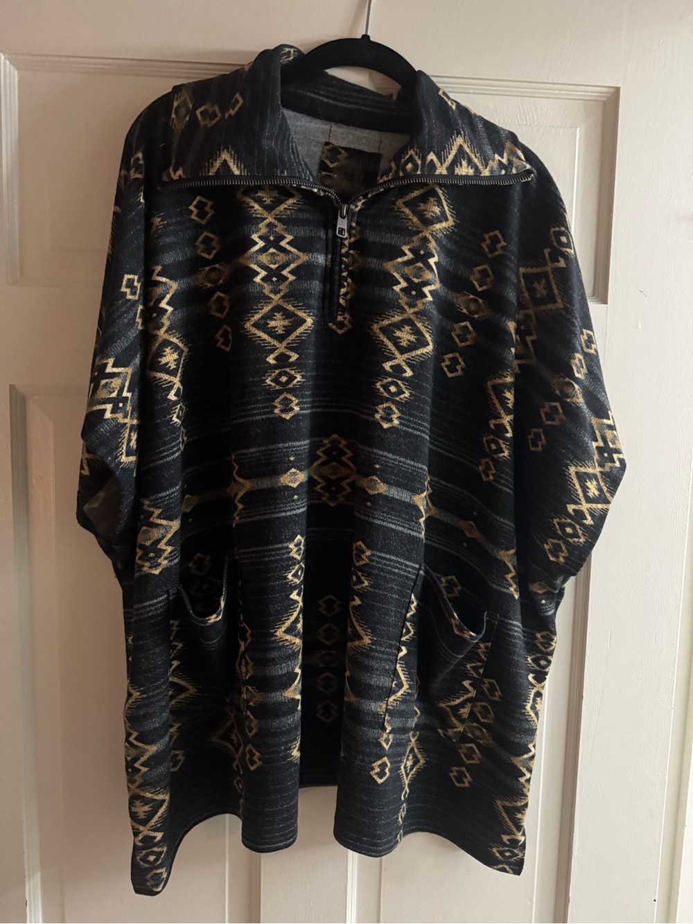 Double D Ranch Native print Half-Zip Poncho Sz S/M